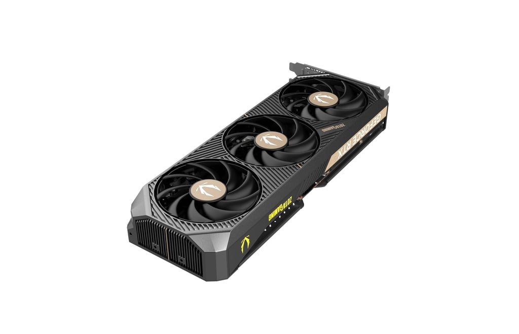 ZOTAC RTX 5070 12GB SOLID 3X OC 3FAN - Imagen 4