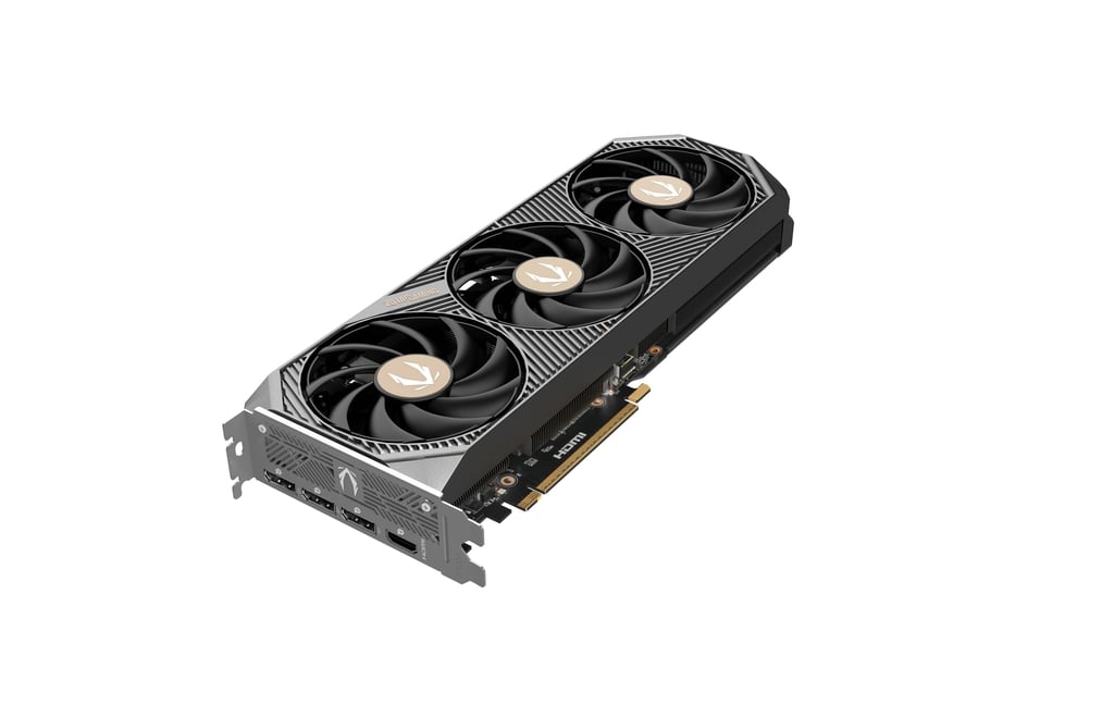 ZOTAC RTX 5070 12GB SOLID 3X OC 3FAN - Imagen 3